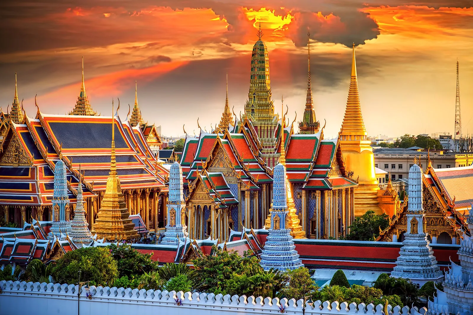 1743667979056-temples-in-thailand